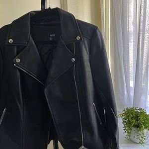 A.N.A - a new approach faux leather jacket - size M -
